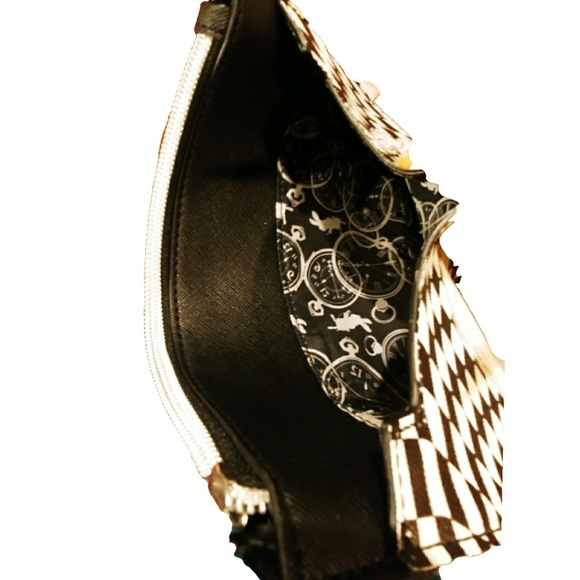 Disney Alice Through The Looking Glass Wristlet St - Picture 5 of 8